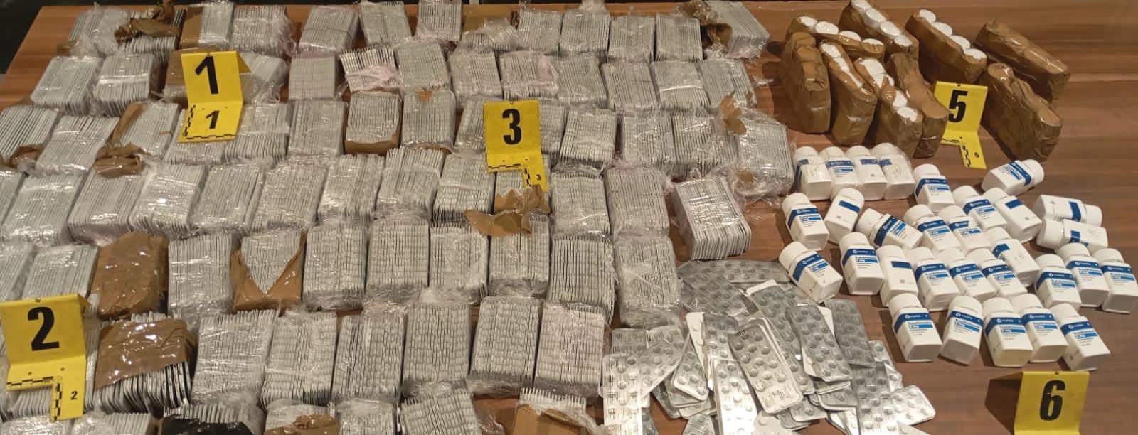 ميناء طنجة.. الأمن الوطني يُحبط عملية تهريب أزيد من 64 ألف قرص مخدر