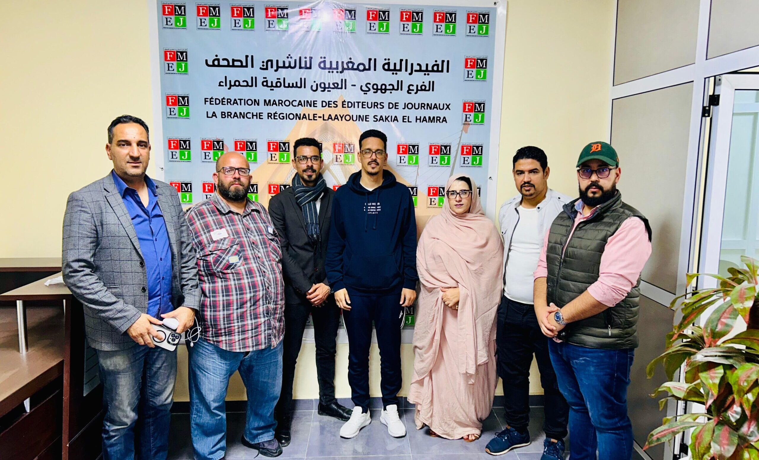 وصفته بالإقصائي واللا تشاركي.. فيدرالية ناشري العيون ترفض صيغة دعم جهوي تتداولها وزارة بنسعيد