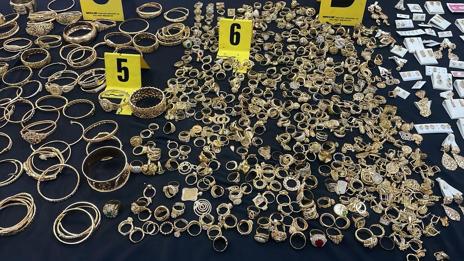 طنجة.. القبض على سارقي محل لبيع الحلي