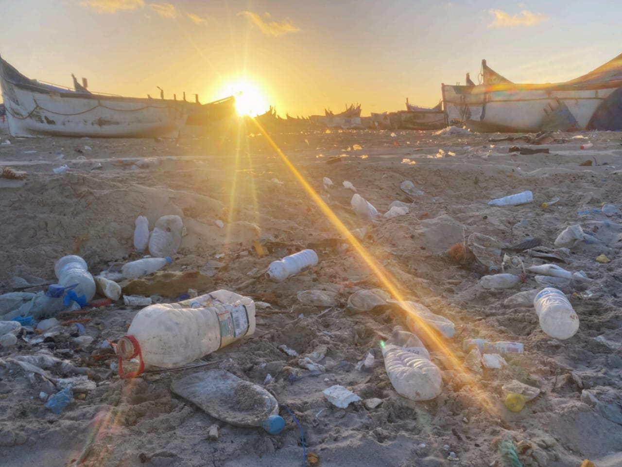 ثانوية الفتح التأهيلية تشارك في مسابقة الصحفيون الشباب من أجل البيئة صنف الصورة الفوتوغرافية