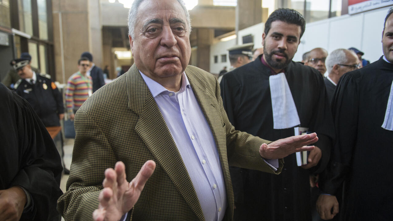 النيابة العامة.. استمرار اعتقال محمد زيان إجراء يقتضيه القانون ولا يتسم بأي تحكم