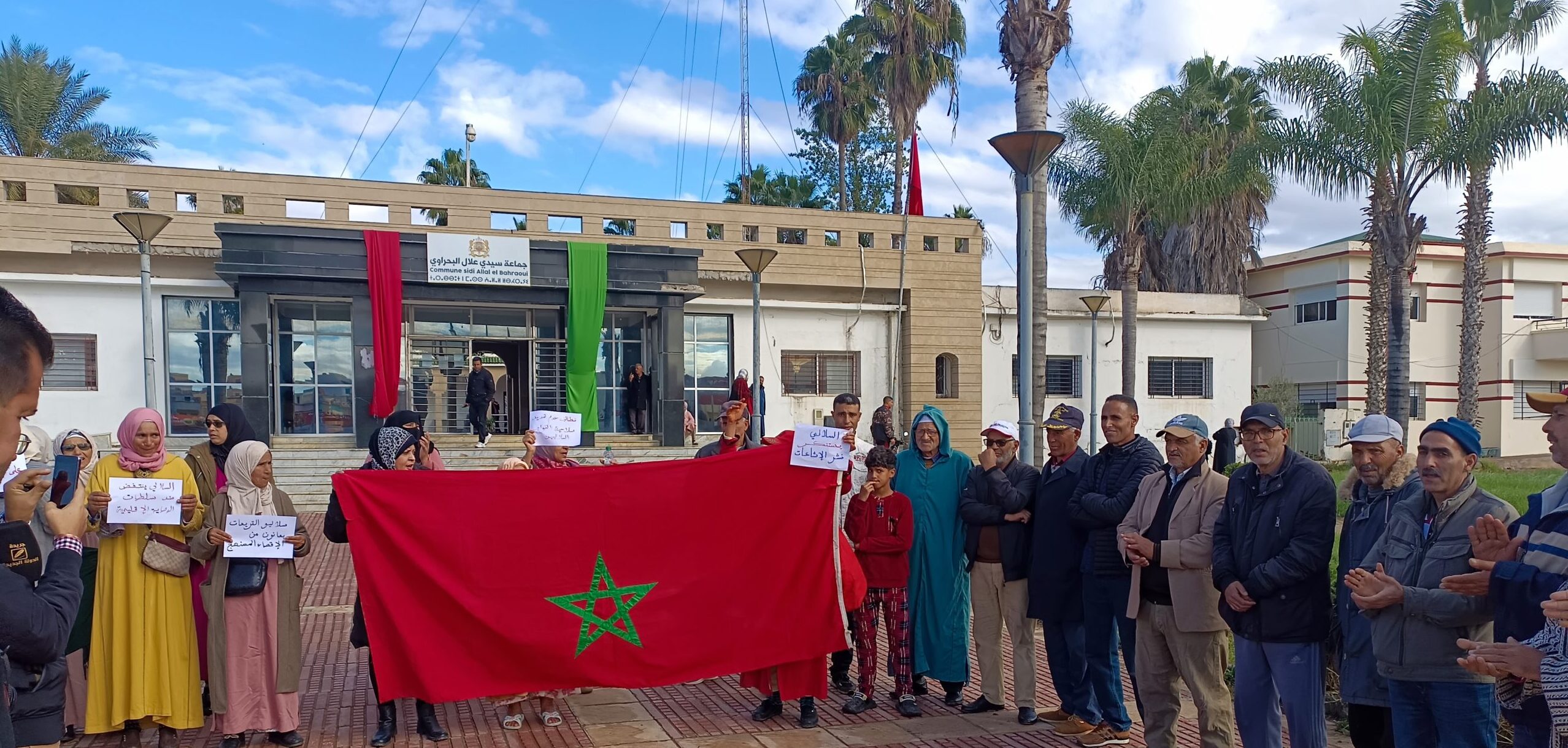 سيدي علال البحراوي.. ايت مالك والمهطميين يطالبون السيد العامل بإنصافهم