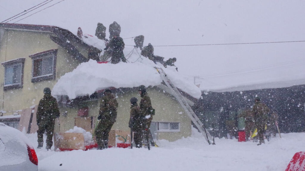 العواصف الثلجية تحصد 46 قتيلاً في اليابان خلال ثلاثة أسابيع