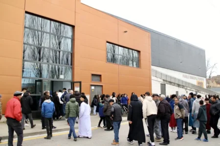 فاجعة مانليو.. تشييع خمسة مراهقين مغاربة قضوا في حريق مأساوي بإسبانيا