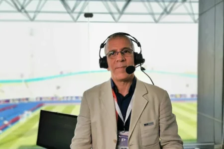 إيقاف حفيظ دراجي مؤقتا عن العمل في beIN Sports بعد تغريدة حول الحرب