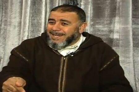 جدل واسع بعد تصريحات عبد الله النهاري حول الترحم على خامنئي