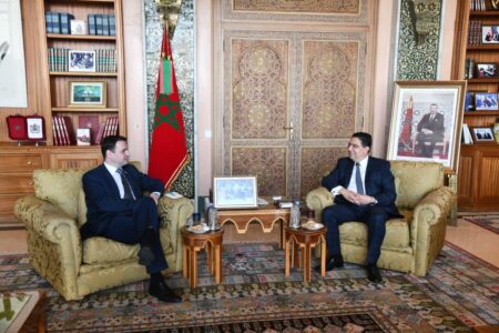 التشيك تدعم الحكم الذاتي تحت السيادة المغربية وتوسع حضورها القنصلي في الصحراء