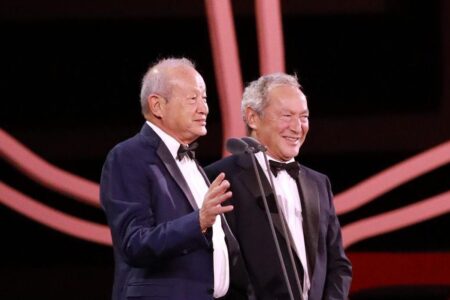 ساويرس يعتذر بعد جدل تصريحاته بشأن الملك محمد السادس