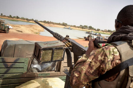 تقرير فرنسي.. الجزائر تحاول استعادة نفوذها في الساحل عبر بوابة أزمة مالي