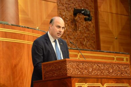 يوسف إيذي يواجه انتقادات جديدة للحكومة بسبب غلاء الأسعار وتراجع فرص الشغل