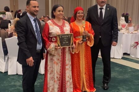 بلغاريا.. المخرجة ليلى عطاء الله تخطف الأضواء وتفوز بجائزة مهرجان “جولدن فيمي” الفيلم