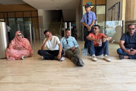 احتجاجات بمقر وزارة التواصل.. بنسعيد في قلب المواجهة مع إعلاميي الأقاليم الجنوبية